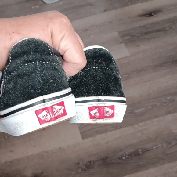 Vans Black and White Women's Sneakers - Picture 12 of 15